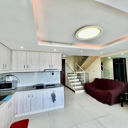 2 Bedroom Condo Unit With City And Mountain View Cebu Stadt Exterior foto