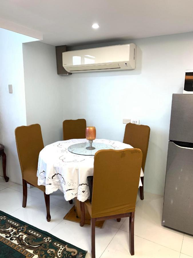 2 Bedroom Condo Unit With City And Mountain View Cebu Stadt Exterior foto