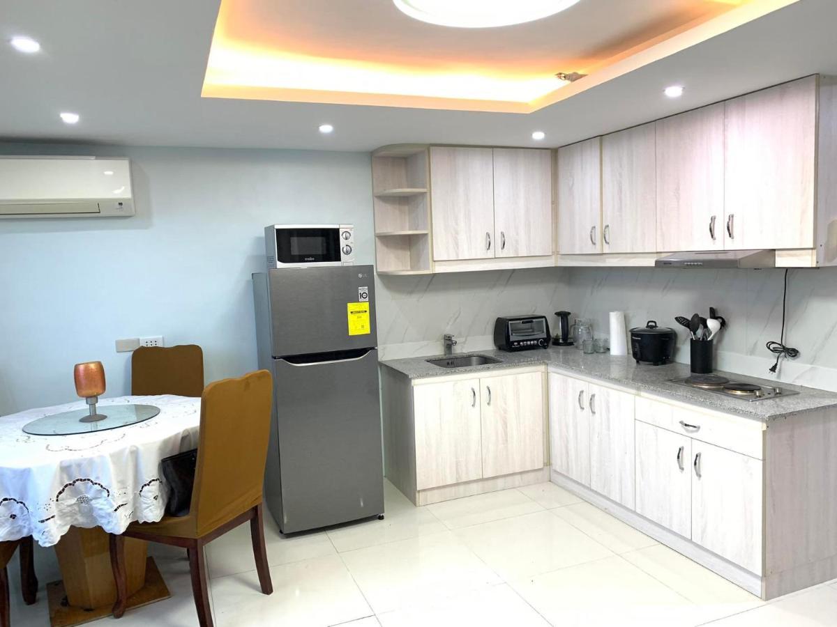 2 Bedroom Condo Unit With City And Mountain View Cebu Stadt Exterior foto