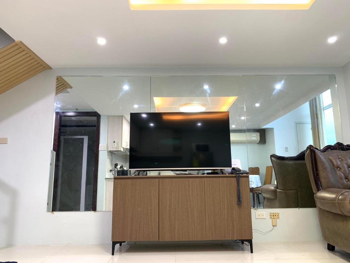 2 Bedroom Condo Unit With City And Mountain View Cebu Stadt Exterior foto