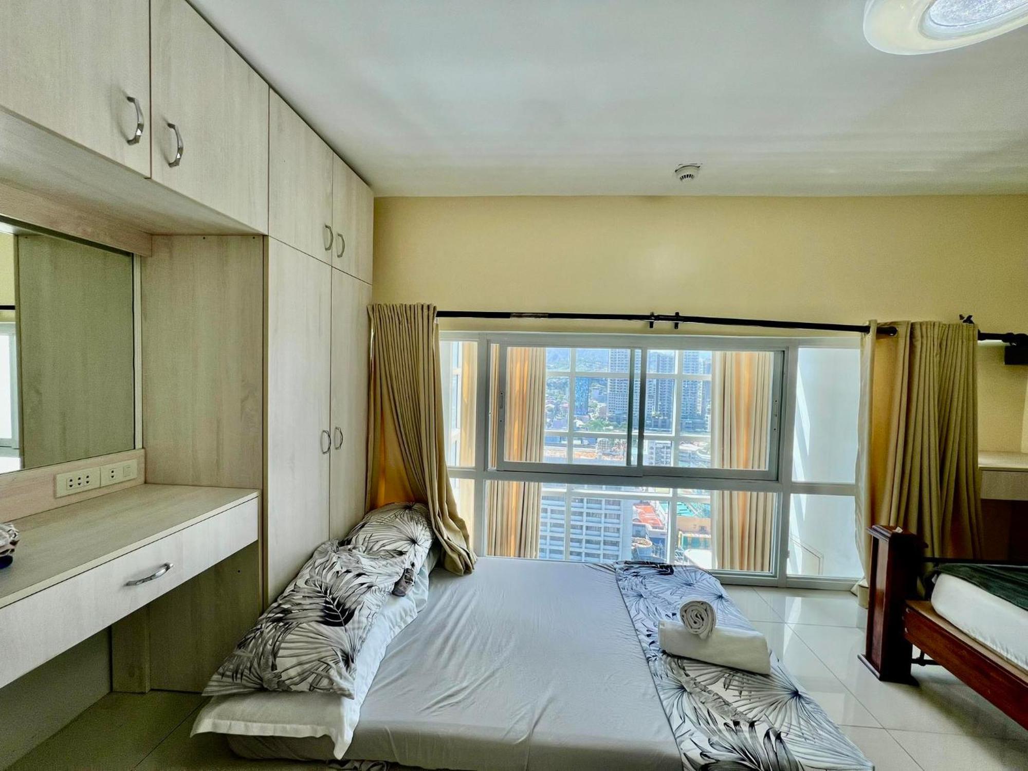 2 Bedroom Condo Unit With City And Mountain View Cebu Stadt Exterior foto