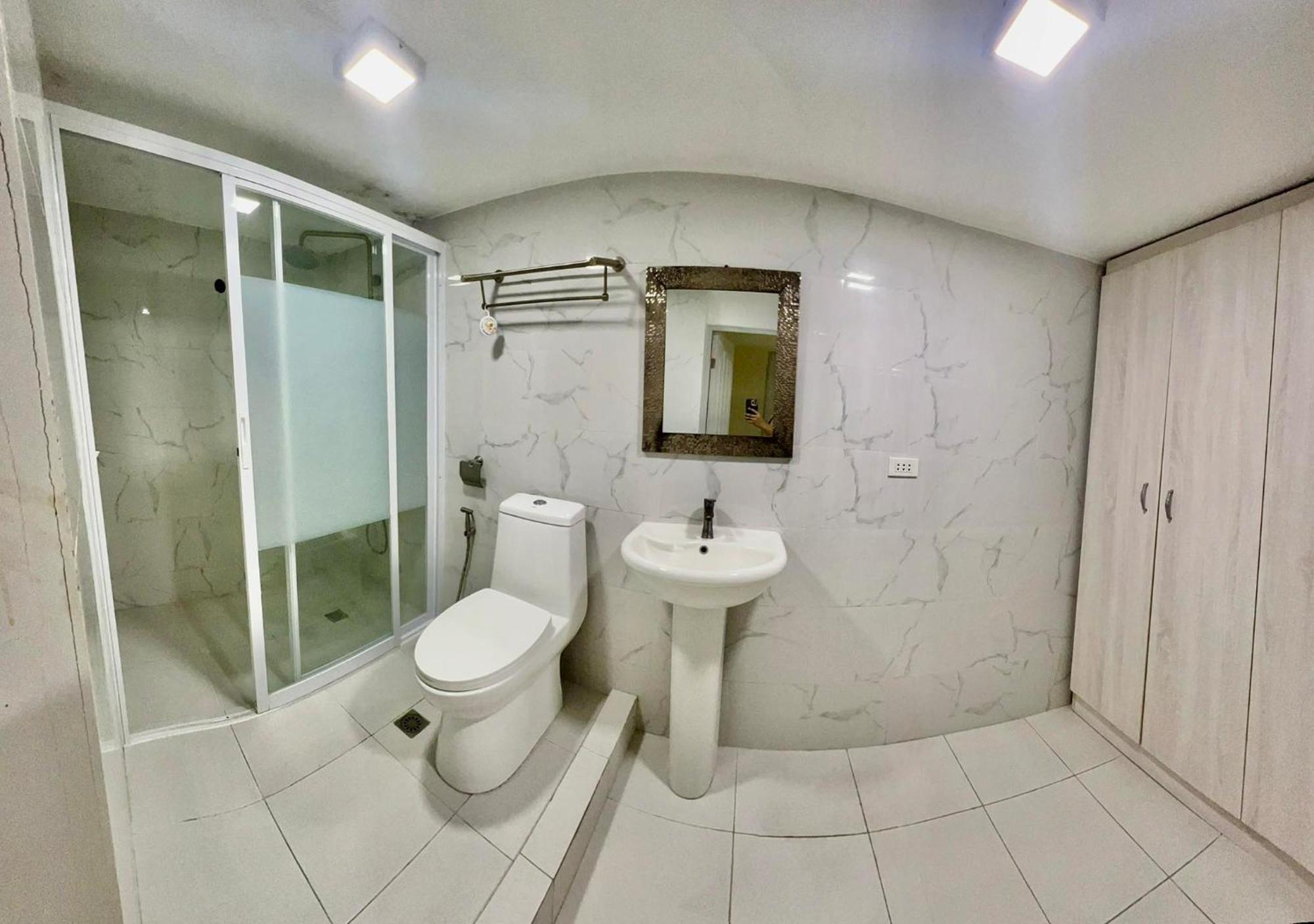2 Bedroom Condo Unit With City And Mountain View Cebu Stadt Exterior foto